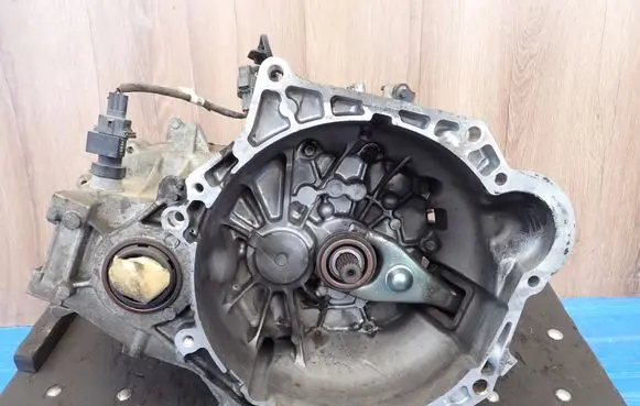 KIA Soul Manual 5 speed gearbox G4FC