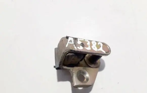 Ford Focus Front door lock loop/hook striker 96bgf21982aj