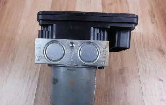 KIA Sportage ABS Pump 58920F1100 BE6003R300