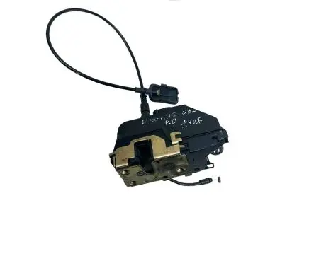 Renault Megane II Front door lock