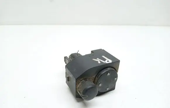 Audi A4 S4 B5 8D Wing mirror switch 8D0959565