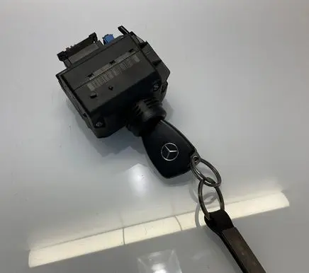 Mercedes-Benz E W211 Ignition lock 2115451008 3004033730206182 A2115451008