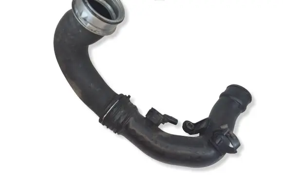 Volkswagen PASSAT B6 Intercooler hose/pipe 3C0145770C