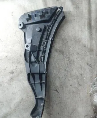 Volvo XC90 Front bumper mounting bracket 08620564