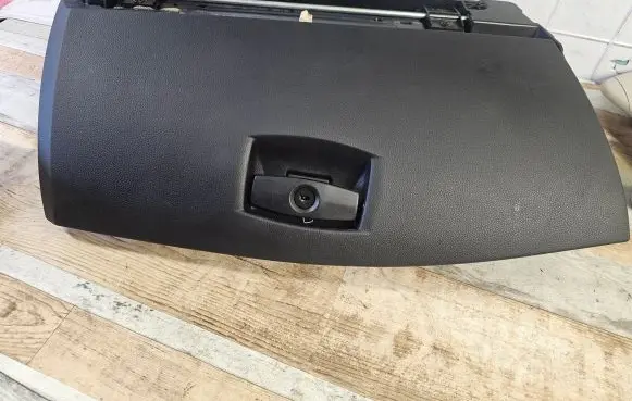 BMW 5 E60 E61 Glove box 51167034080
