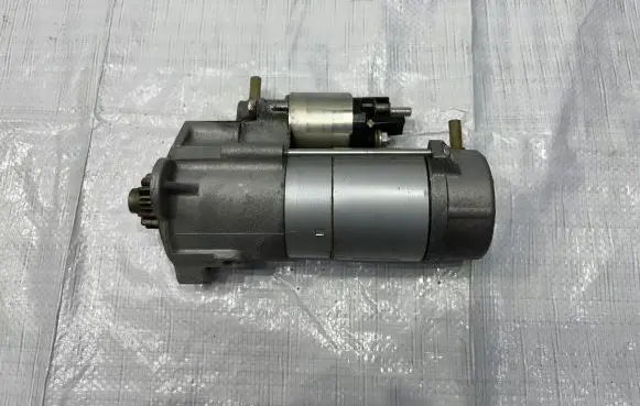 Jaguar F-Pace Starter motor GX7311001BD