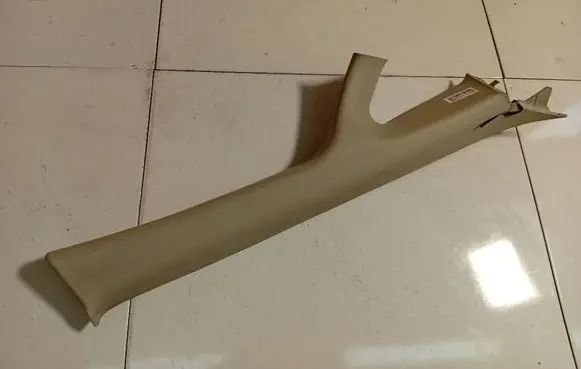 Nissan Tiida C11 (C) pillar trim 