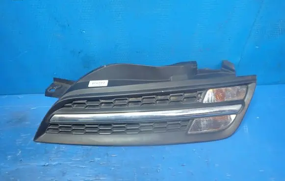 Nissan Micra Front fog light trim/grill 62330BC4