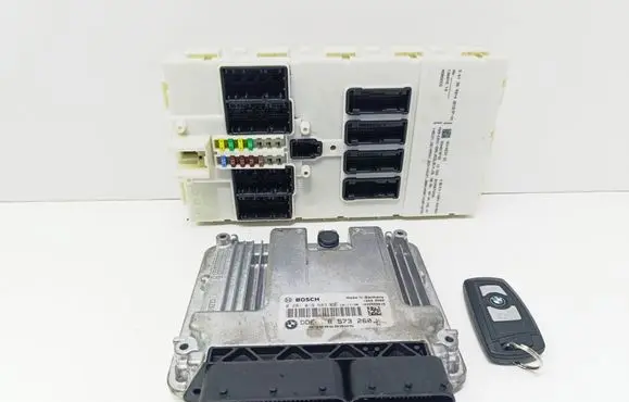 BMW 1 F20 F21 Engine ECU kit and lock set 8573260 0281019683