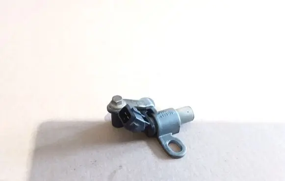 Ford Mondeo Mk III Crankshaft position sensor 2S7Q6023AB