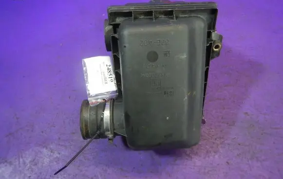 Opel Agila A Air filter box 09204631
