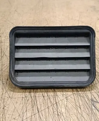 Mercedes-Benz ML W164 Fender grill A1648300442