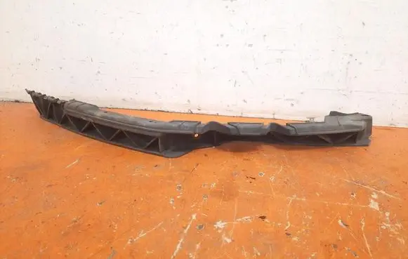 Skoda Octavia Mk2 (1Z) Front bumper mounting bracket 1Z0807184