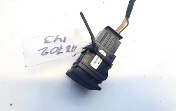 Volkswagen Polo IV 9N3 Windscreen/window heater switch 6q0959621