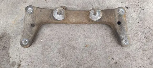 BMW 3 E90 E91 Gearbox mounting bracket 6778060