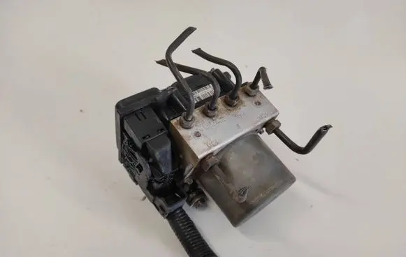 Ford Mondeo Mk III ABS Pump 5S712M110AB 0265231853 0265800585