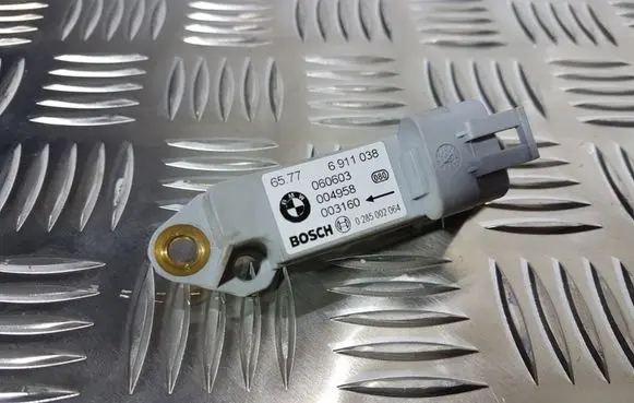 BMW X5 E53 Airbag deployment crash/impact sensor 6911038 67776911038