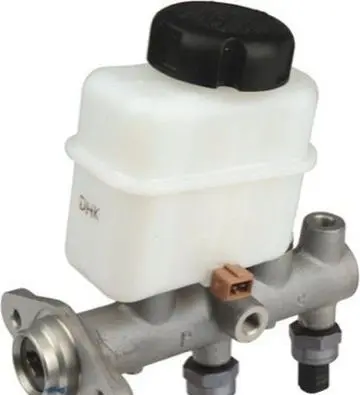 Master brake cylinder