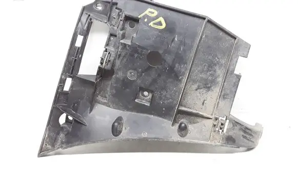 Volvo S80 Front bumper mounting bracket 08693043