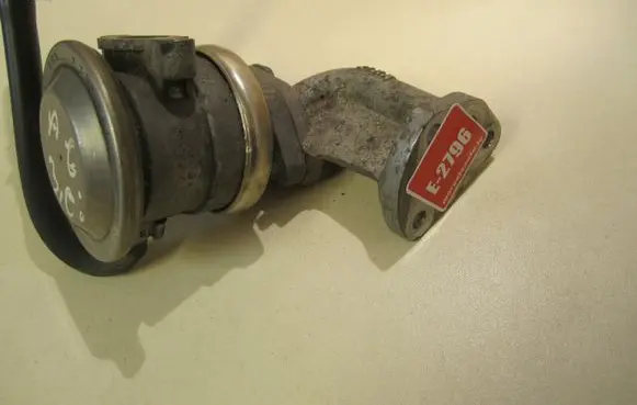 Audi A6 S6 C5 4B EGR valve 06C131166B