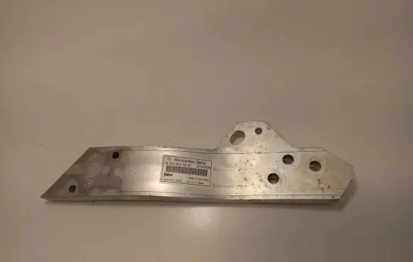 Mercedes-Benz GLC C253 Radiator support slam panel bracket A2536203800 Z10Q09 T49415AH