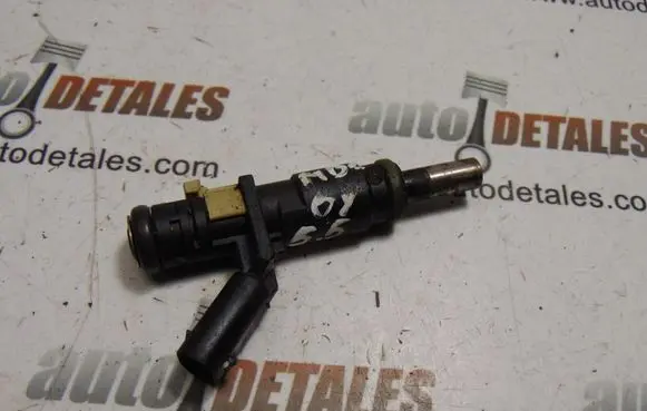 Mercedes-Benz S W221 Fuel injector A2720780249