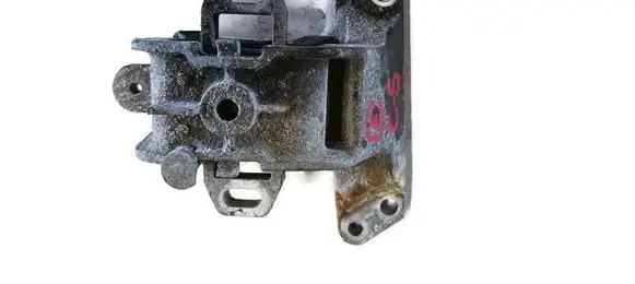 Citroen C5 Engine mount bracket