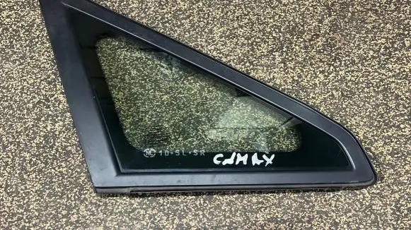 Ford C-MAX I Front triangle window/glass 43R001057