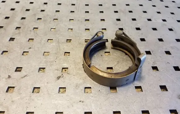 Volvo XC60 Muffler pipe connector clamp 31293372