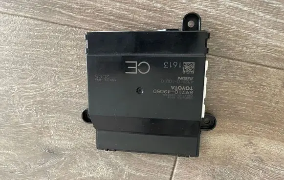 Toyota bZ4X Other devices 8971042050