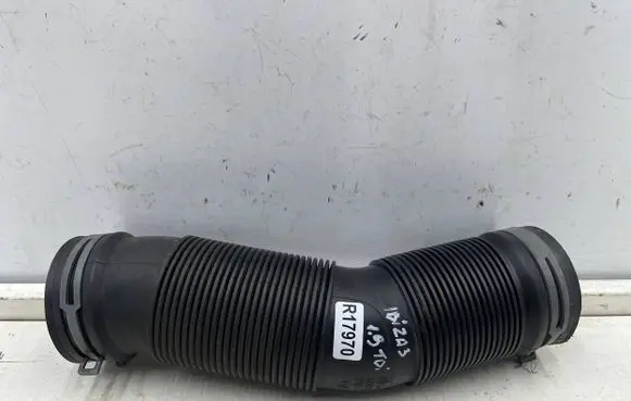 Skoda Fabia Mk1 (6Y) Air intake hose/pipe 6q0129684b
