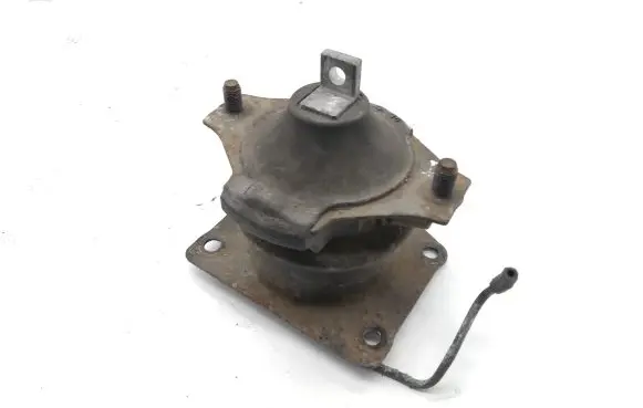Honda Accord Engine mount bracket