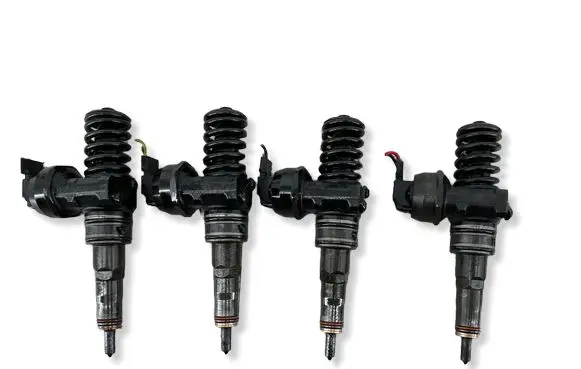 Volkswagen PASSAT B6 Fuel injector 0414720037