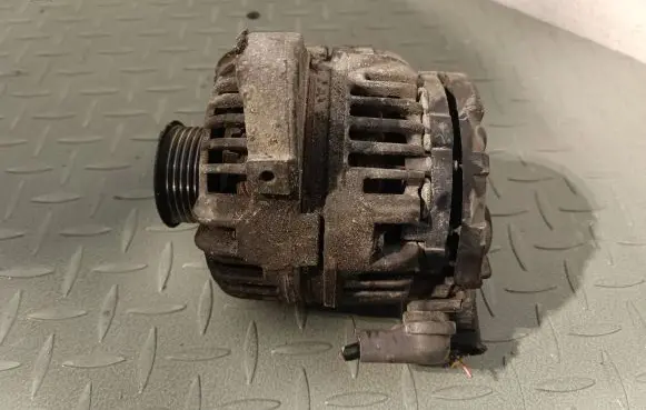 Toyota Avensis T250 Generator/alternator