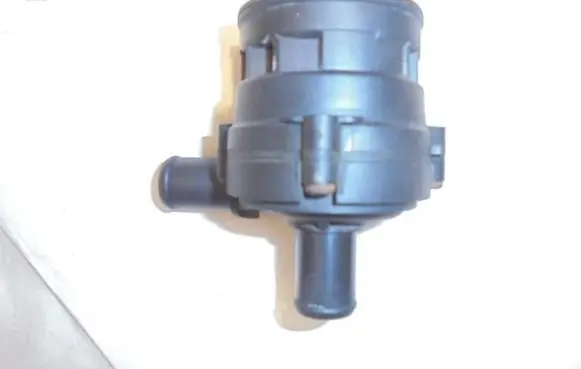 Renault Master III Electric auxiliary coolant/water pump