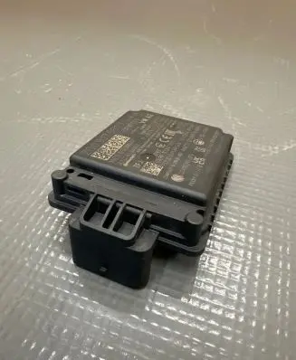 Skoda Fabia Mk4 (6VA) Distronic sensor radar 2Q0907561J 2Q0907572D A2C78304500