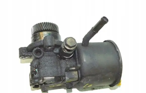 Mazda 323 F Power steering pump