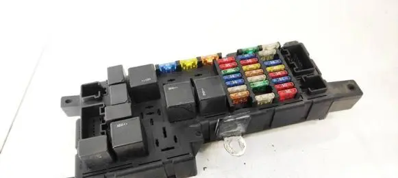 Volvo XC70 Fuse box set 518322326 8637841