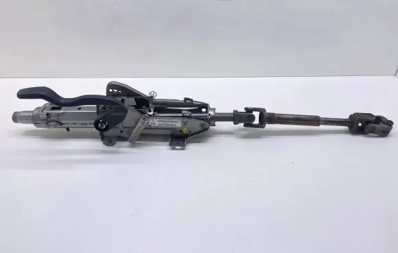 Volkswagen Golf VI Steering wheel axle 1K1419502BB
