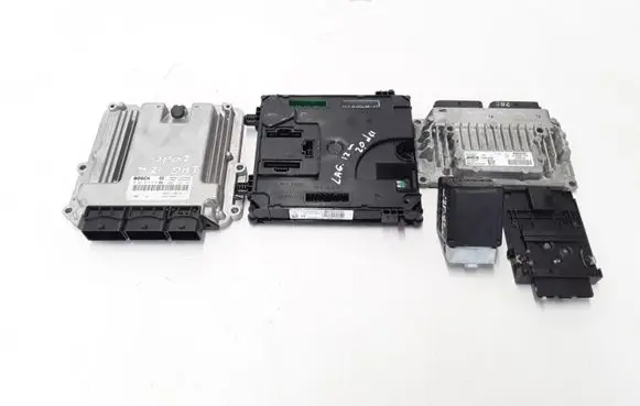 Renault Laguna III Engine ECU kit and lock set 