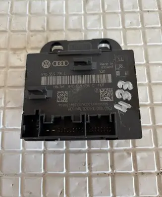 Audi S5 Door control unit/module 8T0959795L 8T0959795C