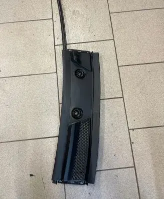Mercedes-Benz B W246 W242 Wiper trim A2468300900