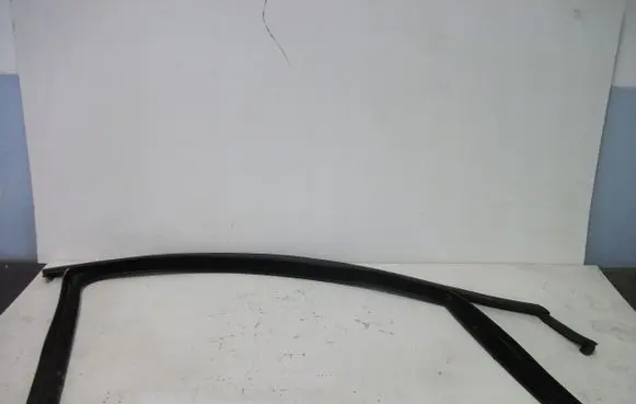 Mercedes-Benz B W247 Rubber seal rear door window/glass A2477252600R
