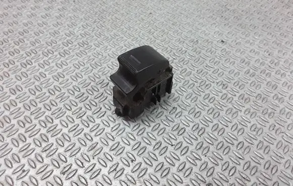 Toyota Hilux (N80, N90, N100, N110) Electric window control switch