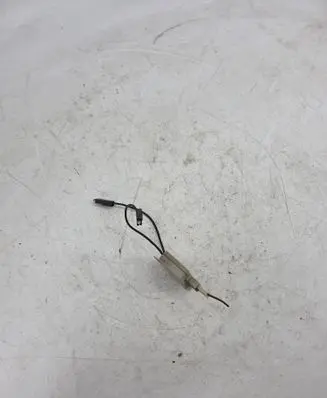 BMW 5 E34 Aerial antenna amplifier 65241392203 039300