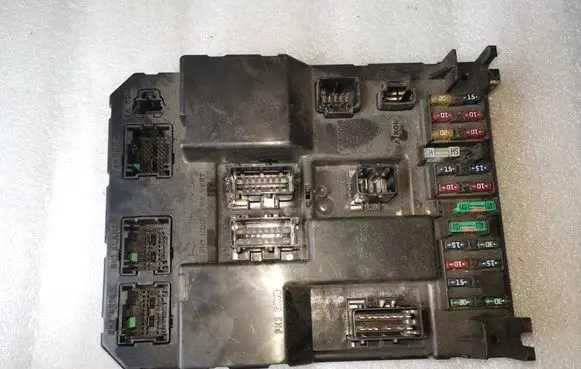 Peugeot 307 Comfort/convenience module 9651197580OR 9651197580 9651196880