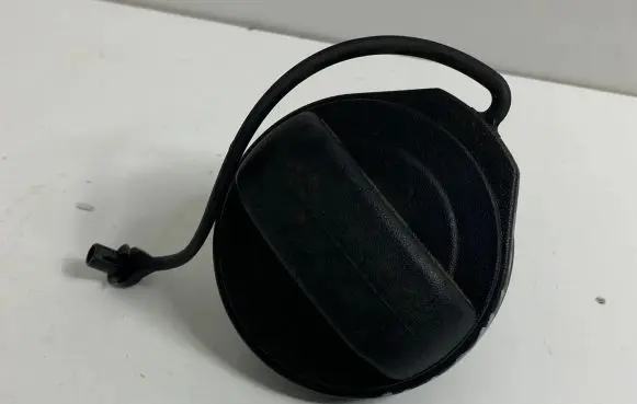 Skoda Octavia Mk3 (5E) Fuel tank filler cap 5N0201553