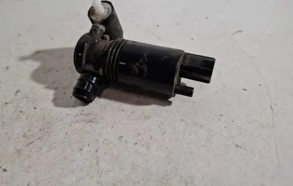 Volvo XC60 Windscreen/windshield washer pump 1007149