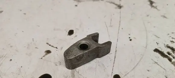 Hyundai i30 Fuel Injector clamp holder 