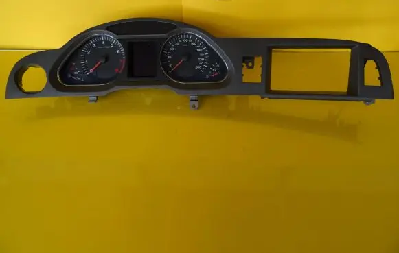 Audi A6 S6 C6 4F Speedometer (instrument cluster) 4F0920900M